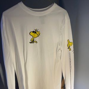 White peanuts long sleeve. Medium